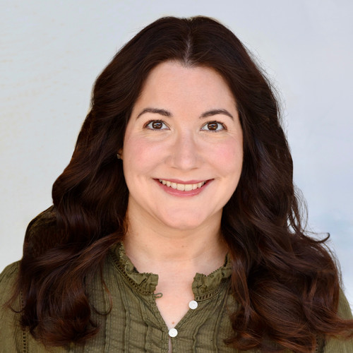 Carolyn Kras Headshot