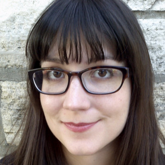 Carolyn Kras Headshot